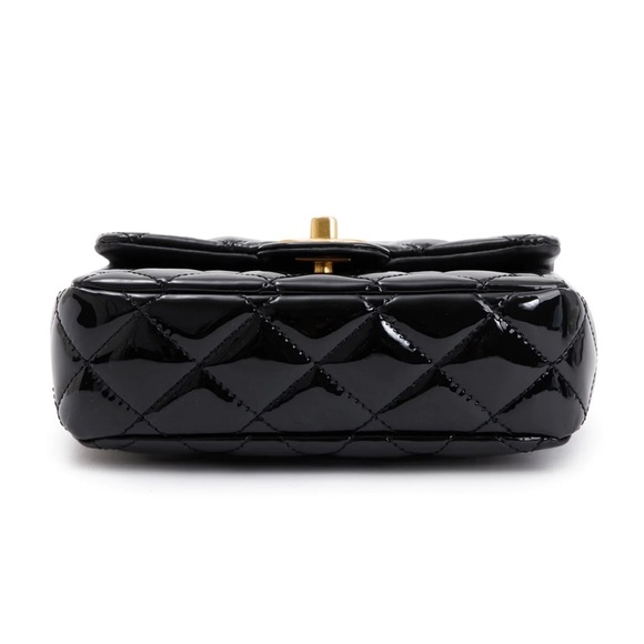 CHANEL 2022 BLACK QUILTED PATENT LEATHER COCO DE TOI HEART SQUARE MINI FLAP BAG - Picture 5 of 9